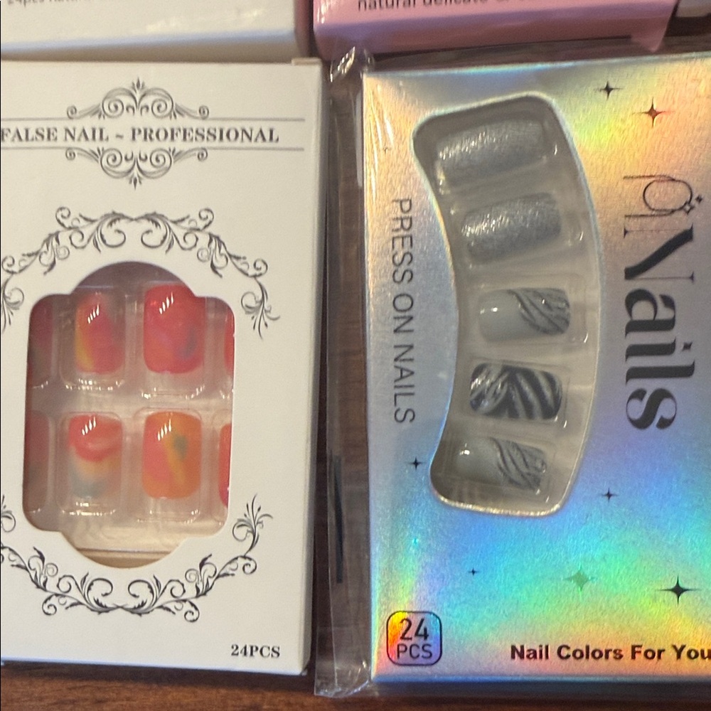 Assorted False Nails Set - Picture 4 of 5